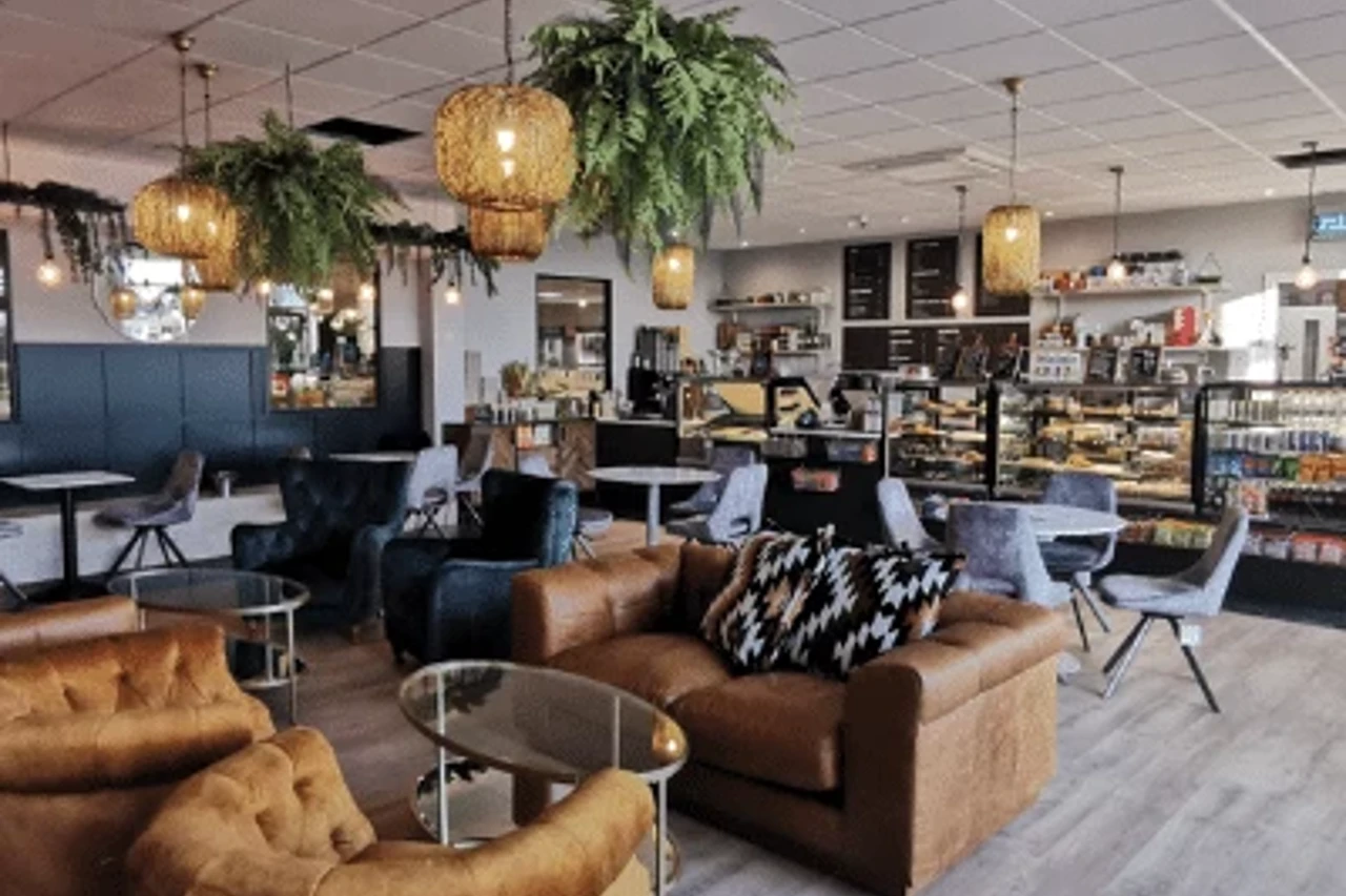 Esquires Cafe