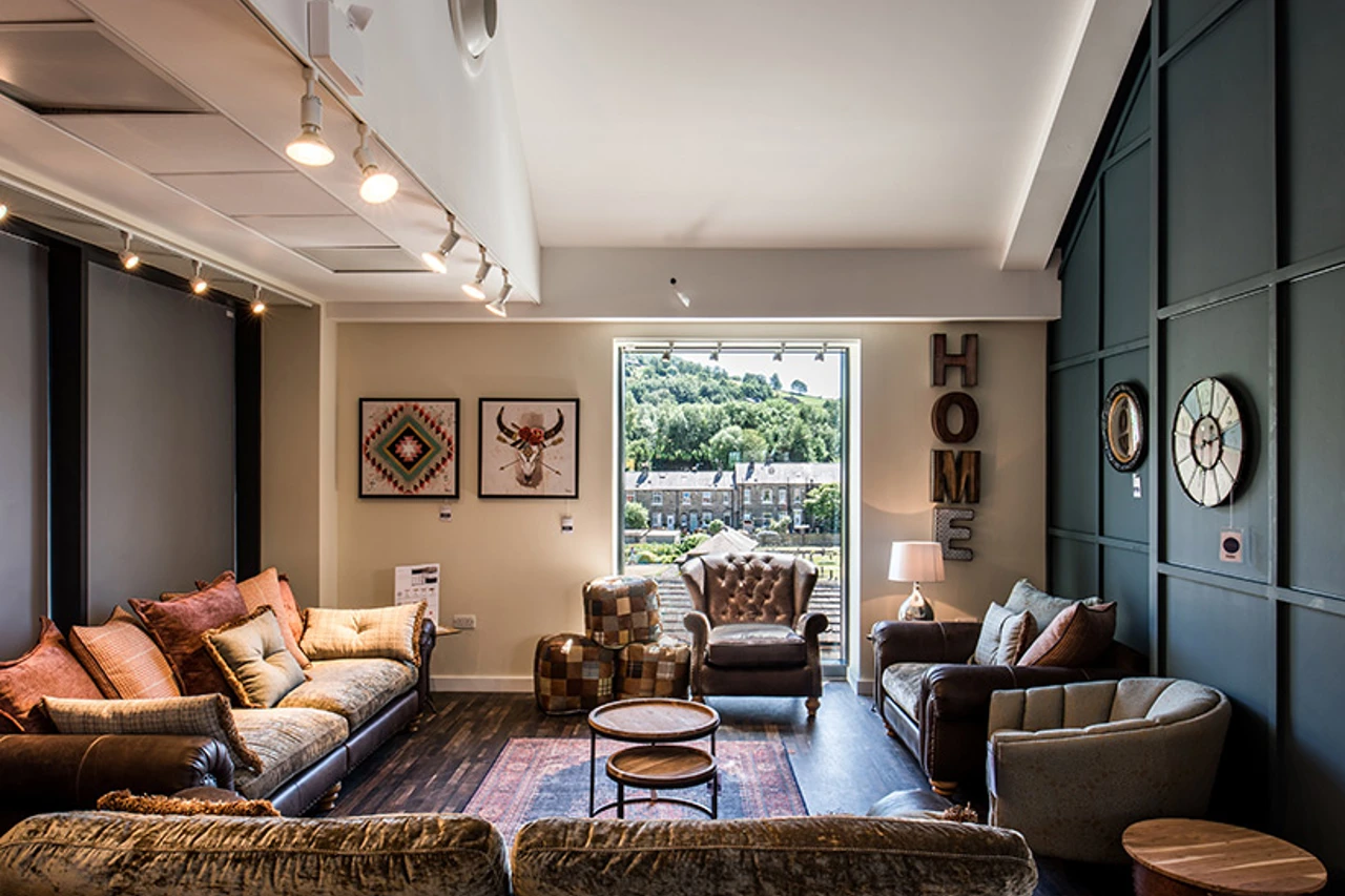 Russell Interior5